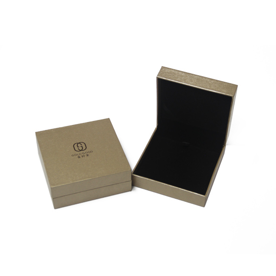 Jewelry box