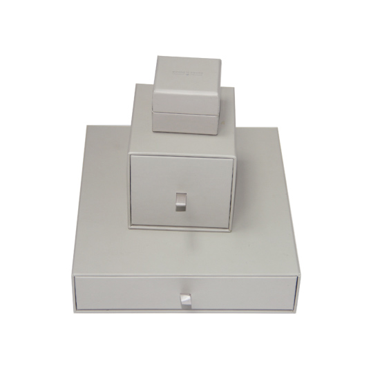 Jewelry box